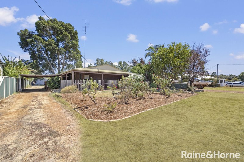 10 Money Street, Burekup WA 6227