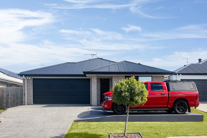 Photo - 10 Monkira Street, Morayfield QLD 4506 - Image 2