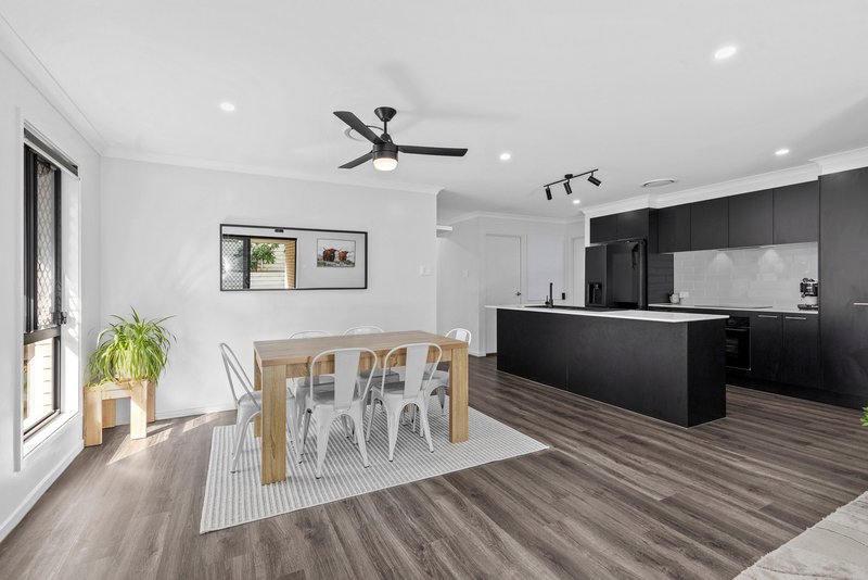 Photo - 10 Monkira Street, Morayfield QLD 4506 - Image 5