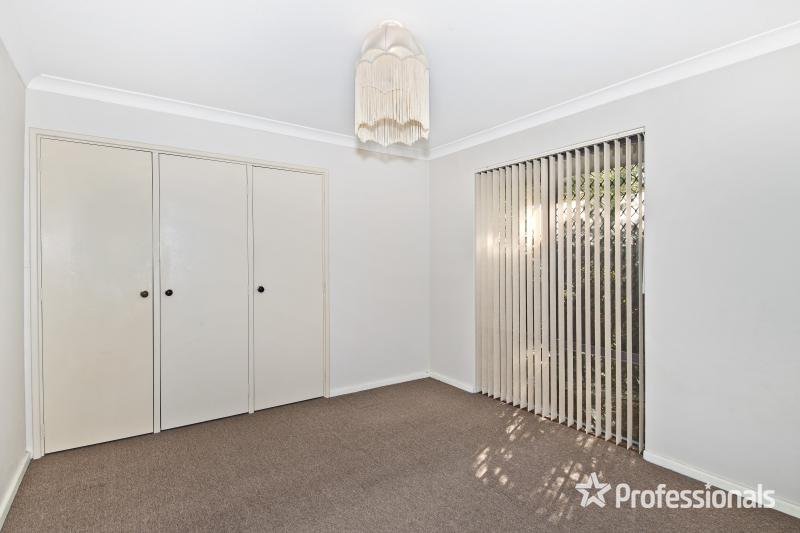 Photo - 10 Monkton Way, Warnbro WA 6169 - Image 7