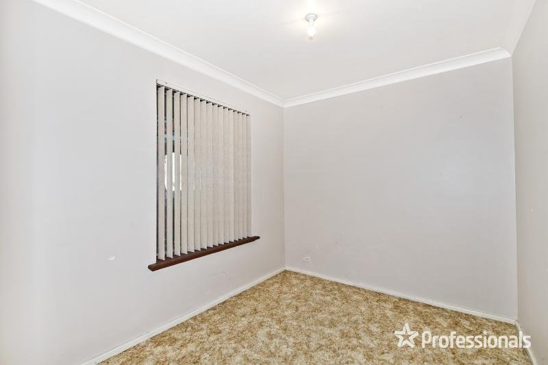 Photo - 10 Monkton Way, Warnbro WA 6169 - Image 8