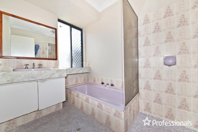 Photo - 10 Monkton Way, Warnbro WA 6169 - Image 10