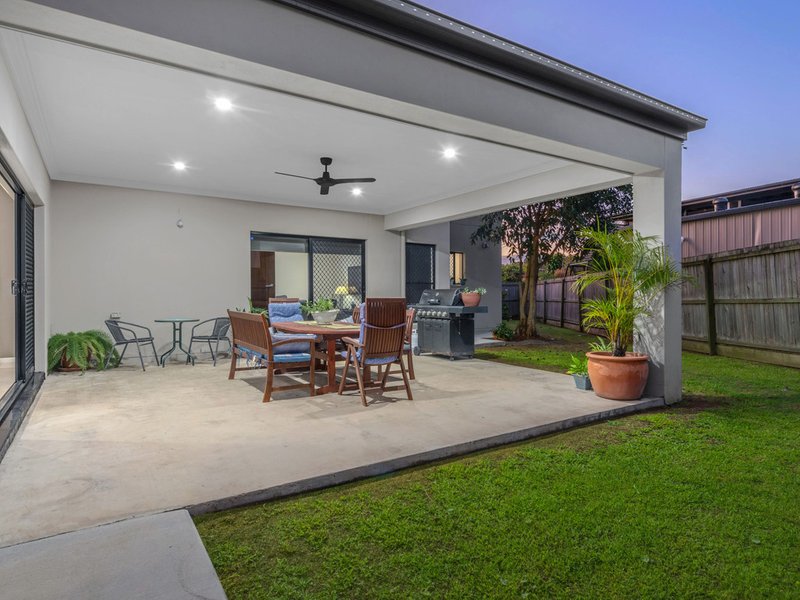 Photo - 10 Monserrat Street, Chermside QLD 4032 - Image 2