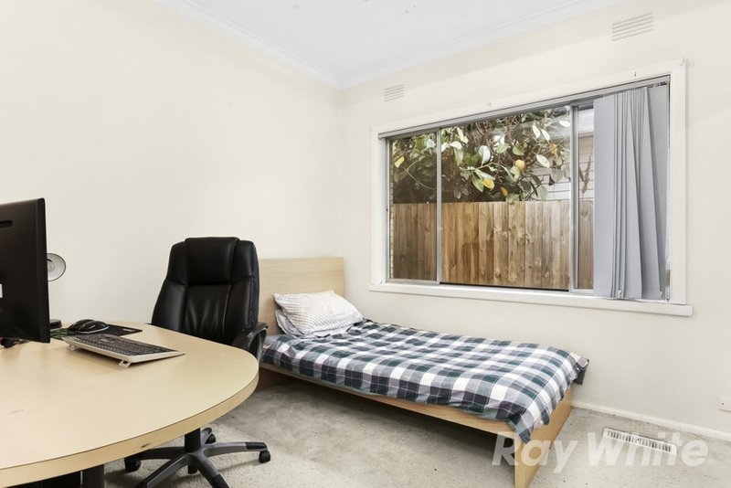 Photo - 10 Montana Avenue, Mulgrave VIC 3170 - Image 8