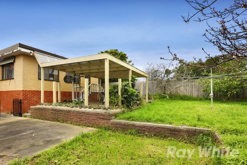 Photo - 10 Montana Avenue, Mulgrave VIC 3170 - Image 11