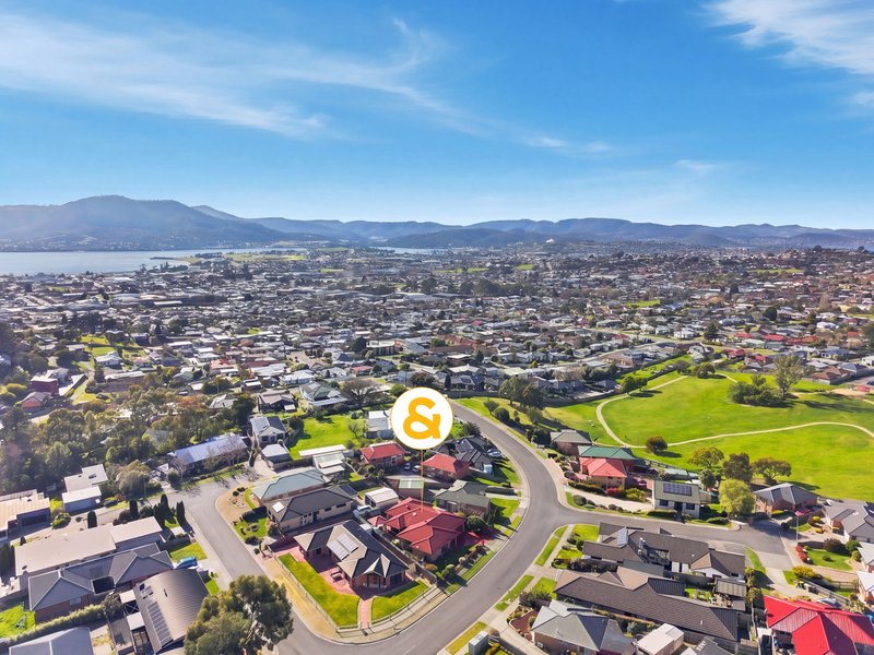 Photo - 10 Moore Park Drive, Glenorchy TAS 7010 - Image 3