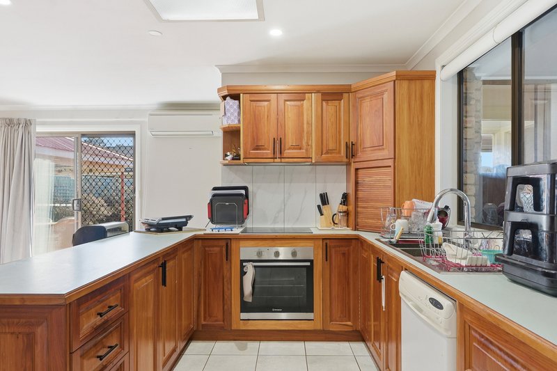 Photo - 10 Moore Park Drive, Glenorchy TAS 7010 - Image 11