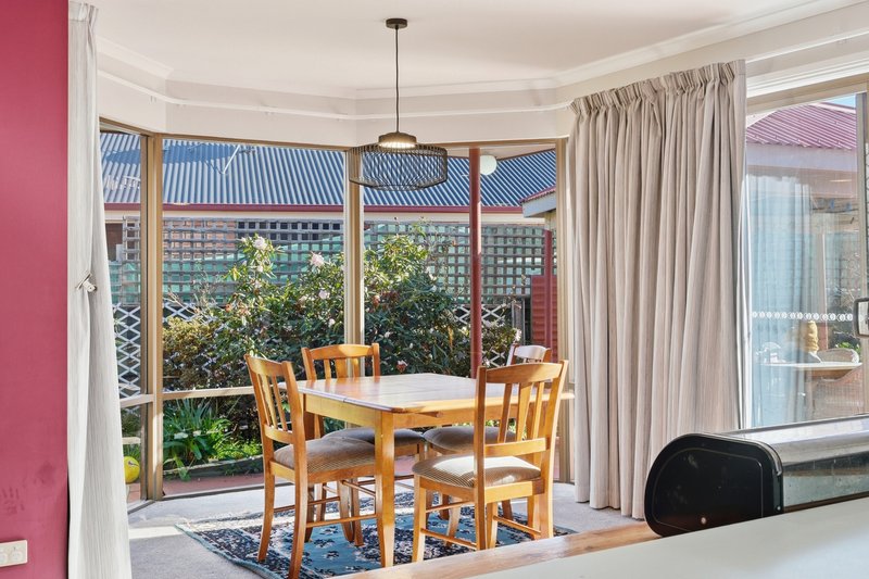 Photo - 10 Moore Park Drive, Glenorchy TAS 7010 - Image 13