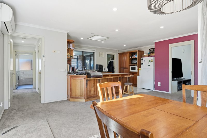 Photo - 10 Moore Park Drive, Glenorchy TAS 7010 - Image 14