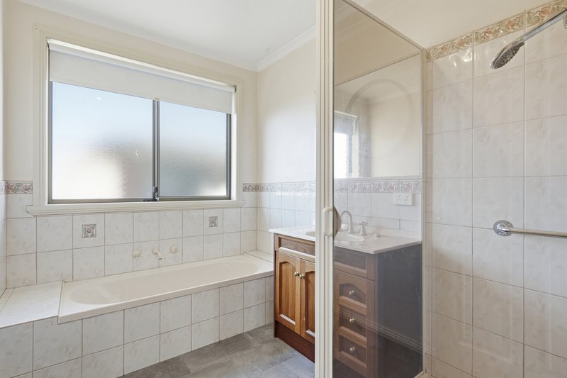 Photo - 10 Moore Park Drive, Glenorchy TAS 7010 - Image 21