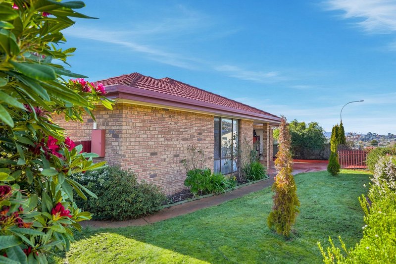 Photo - 10 Moore Park Drive, Glenorchy TAS 7010 - Image 27