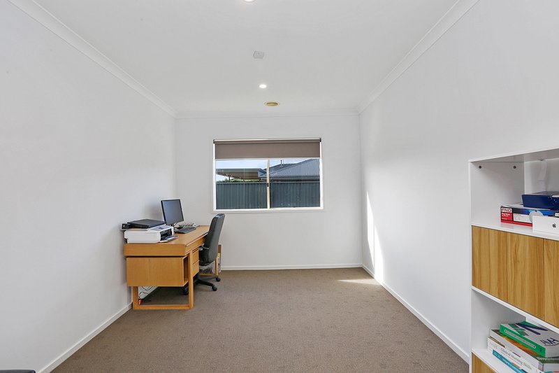 Photo - 10 Moorhen Drive, Lara VIC 3212 - Image 9