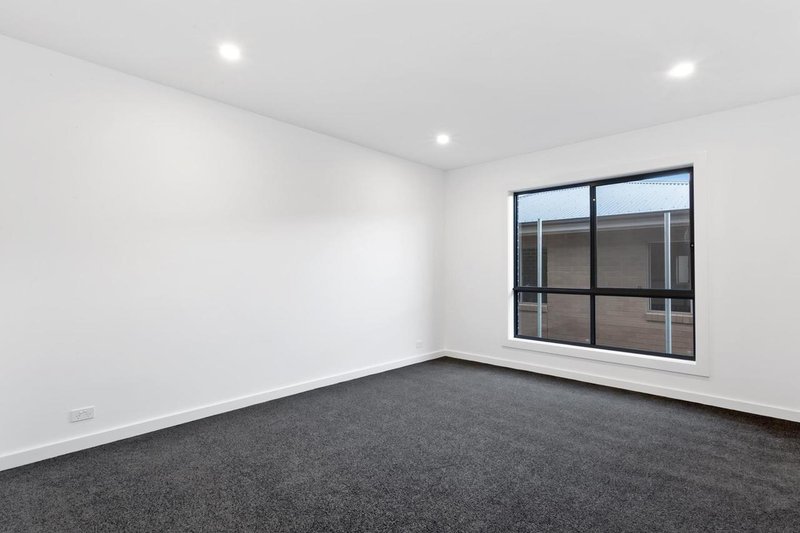 Photo - 10 Morath Street, Taylor ACT 2913 - Image 11