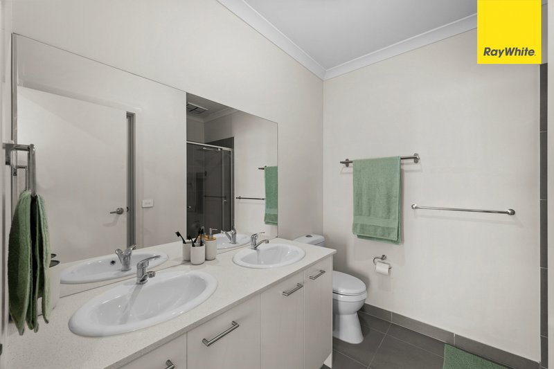 Photo - 10 Moroka Avenue, Weir Views VIC 3338 - Image 4
