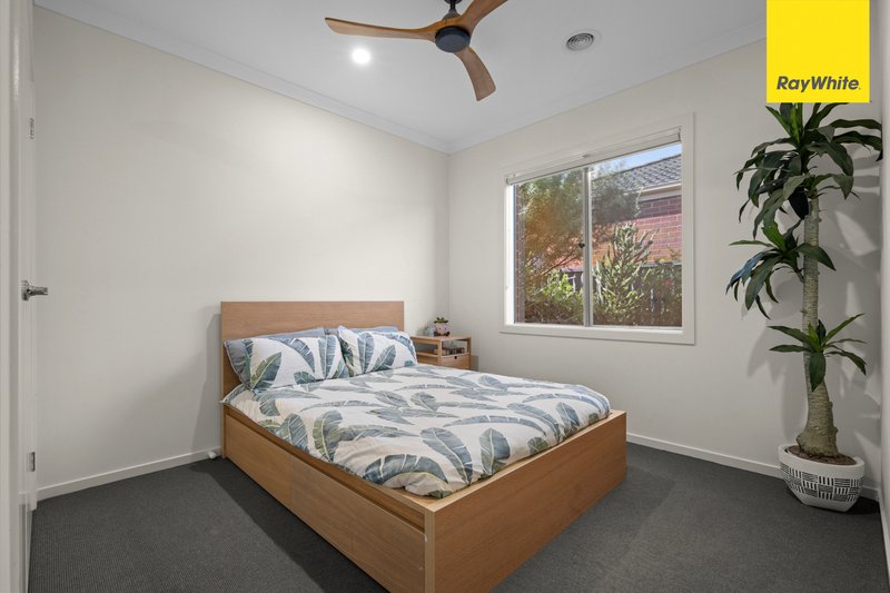 Photo - 10 Moroka Avenue, Weir Views VIC 3338 - Image 8