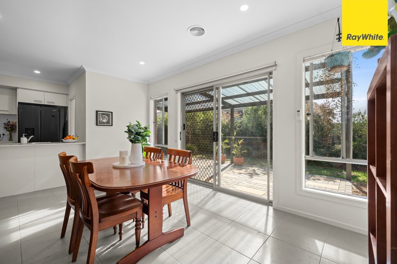 Photo - 10 Moroka Avenue, Weir Views VIC 3338 - Image 12