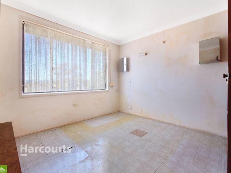 Photo - 10 Morse Avenue, Kanahooka NSW 2530 - Image 6