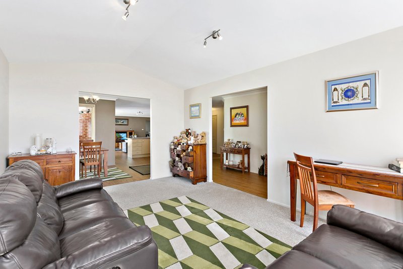 Photo - 10 Moruya Link, Albion Park NSW 2527 - Image 7