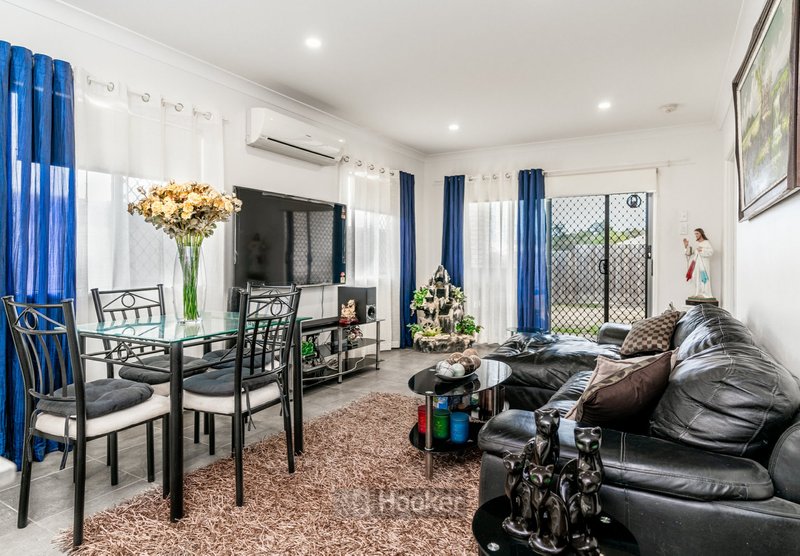 Photo - 10 Mount Glorious Street, Park Ridge QLD 4125 - Image 4