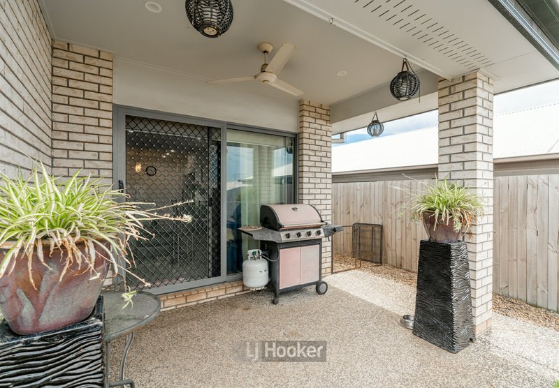 Photo - 10 Mount Glorious Street, Park Ridge QLD 4125 - Image 15