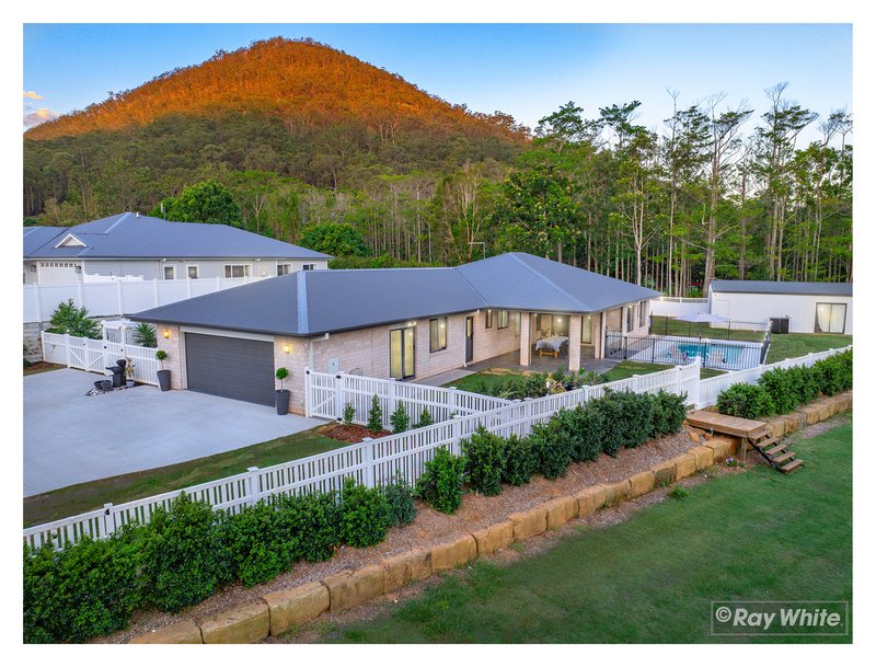 Photo - 10 Mountain Breeze Place, Beerwah QLD 4519 - Image 7