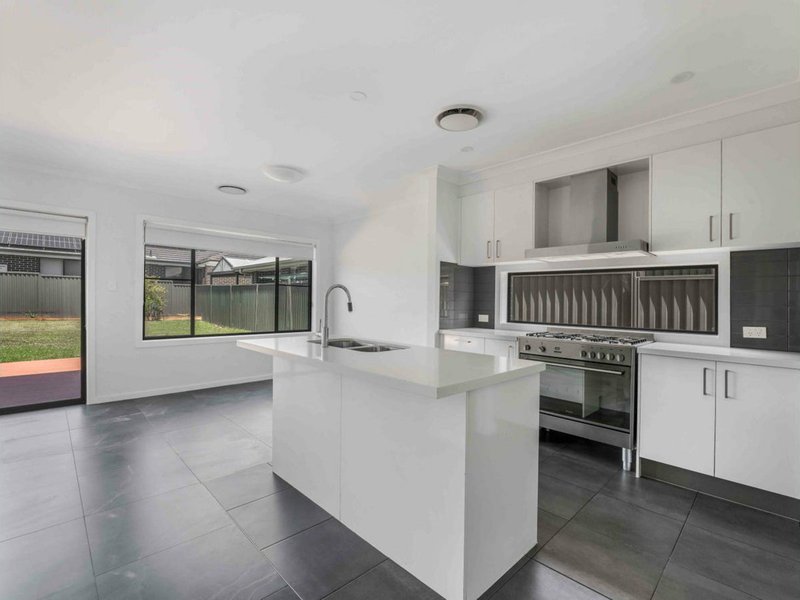 Photo - 10 Mulumulung Street, Austral NSW 2179 - Image 2