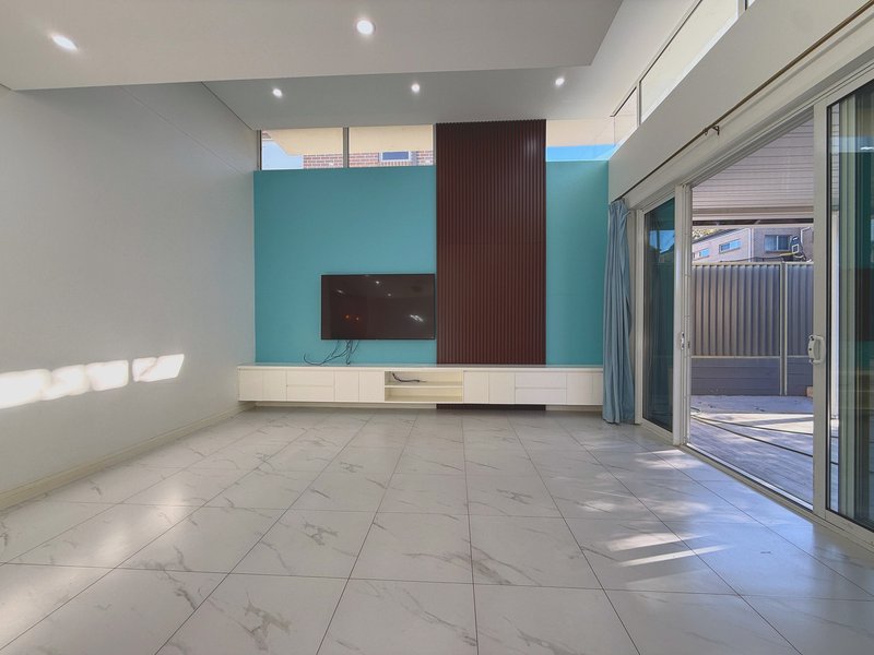 Photo - 10 Mulyan Avenue, Carlingford NSW 2118 - Image 15
