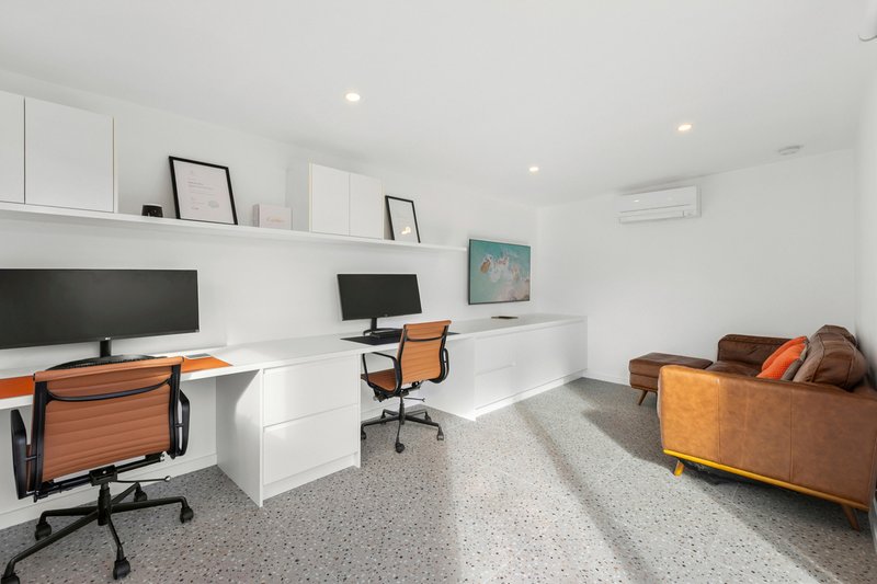 Photo - 10 Mundara Place, Narraweena NSW 2099 - Image 8