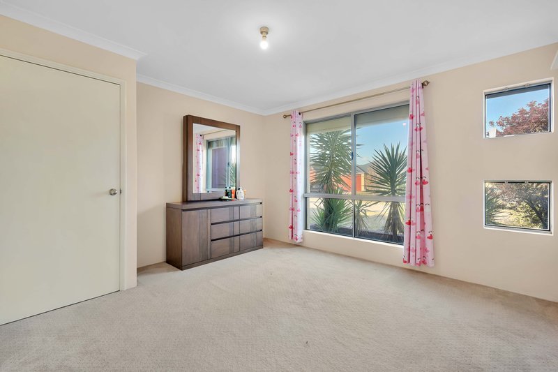 Photo - 10 Munich Link, Piara Waters WA 6112 - Image 17