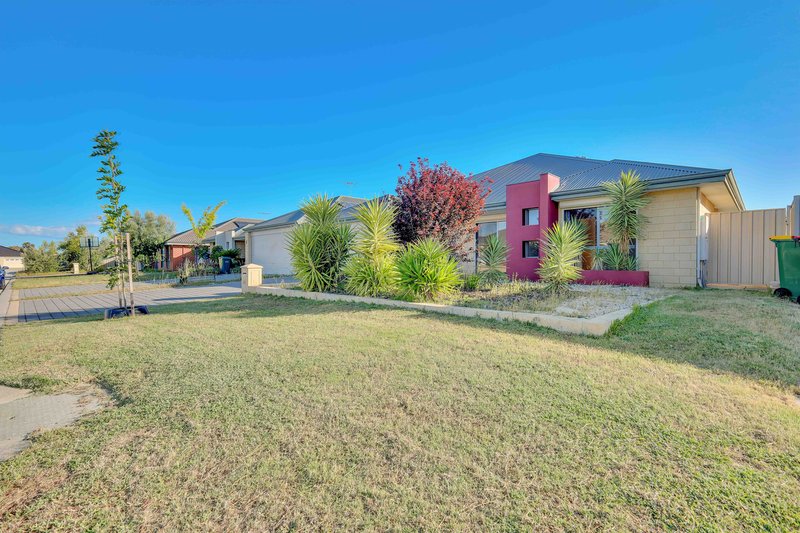 Photo - 10 Munich Link, Piara Waters WA 6112 - Image 27