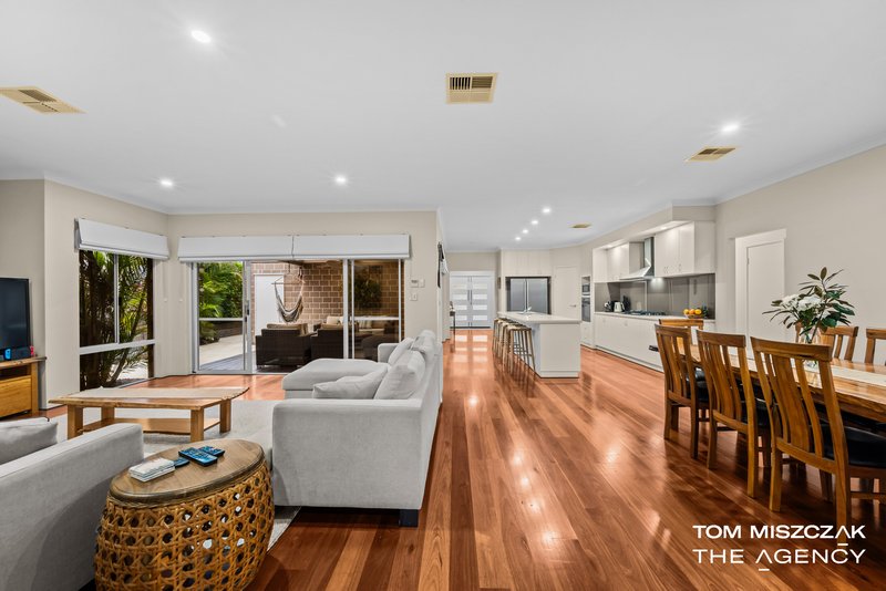Photo - 10 Myaree Way, Duncraig WA 6023 - Image 2