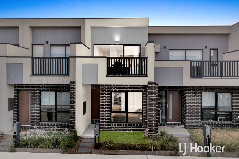 Photo - 10 Myrtle Walk, Cranbourne West VIC 3977 - Image 22