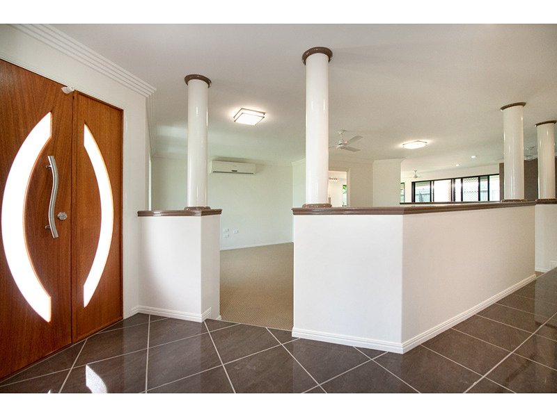 Photo - 10 Nagle Drive, Norman Gardens QLD 4701 - Image 12