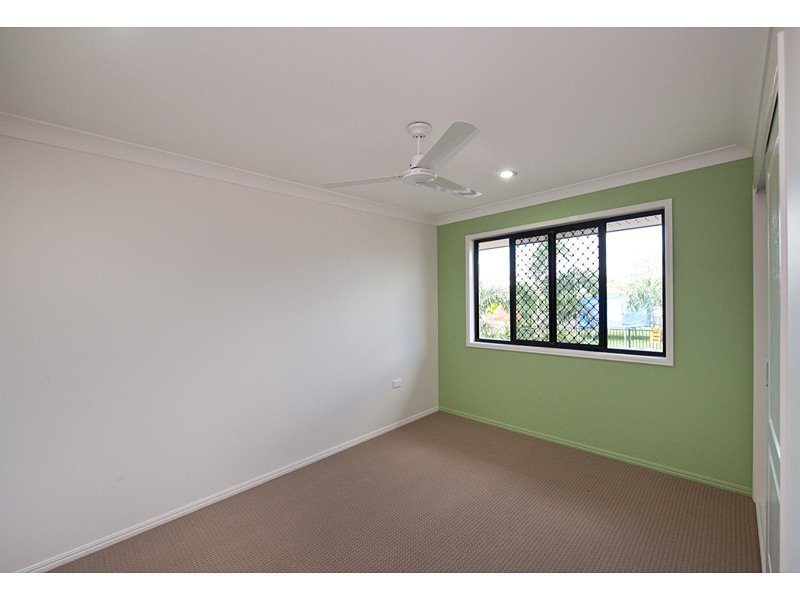 Photo - 10 Nagle Drive, Norman Gardens QLD 4701 - Image 19