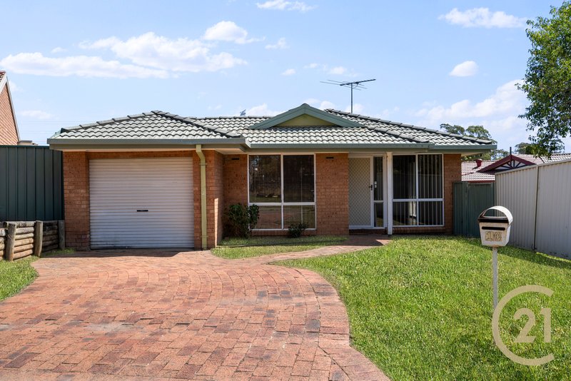 10 Naretha Lane, Green Valley NSW 2168