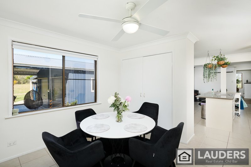 Photo - 10 Narrung Place, Oxley Island NSW 2430 - Image 13