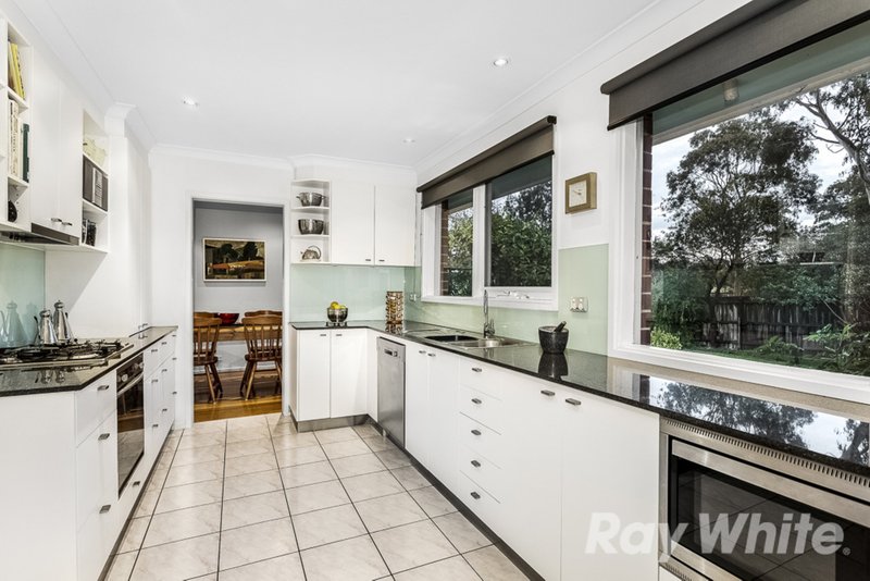 Photo - 10 Nash Drive, Mulgrave VIC 3170 - Image 2