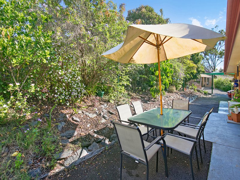 Photo - 10 Natone Crt , Edens Landing QLD 4207 - Image 5