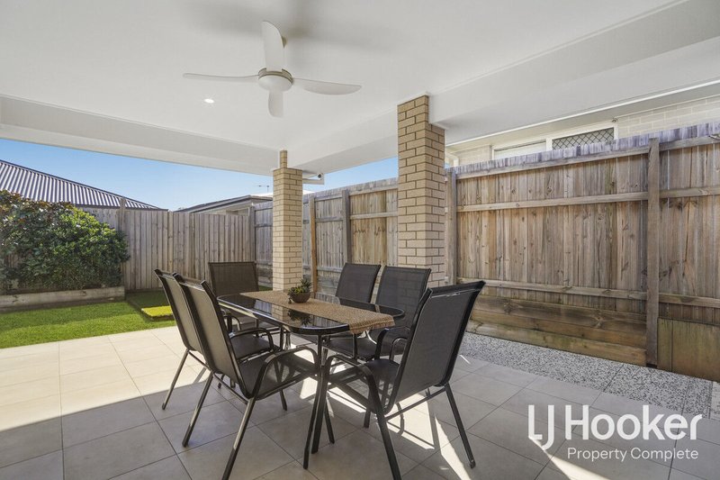 Photo - 10 Neumann Drive, Yarrabilba QLD 4207 - Image 4