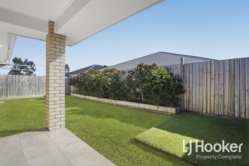 Photo - 10 Neumann Drive, Yarrabilba QLD 4207 - Image 6
