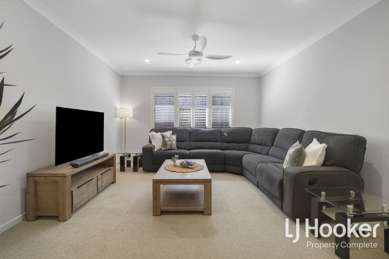 Photo - 10 Neumann Drive, Yarrabilba QLD 4207 - Image 9