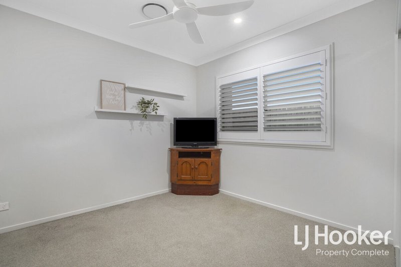Photo - 10 Neumann Drive, Yarrabilba QLD 4207 - Image 18