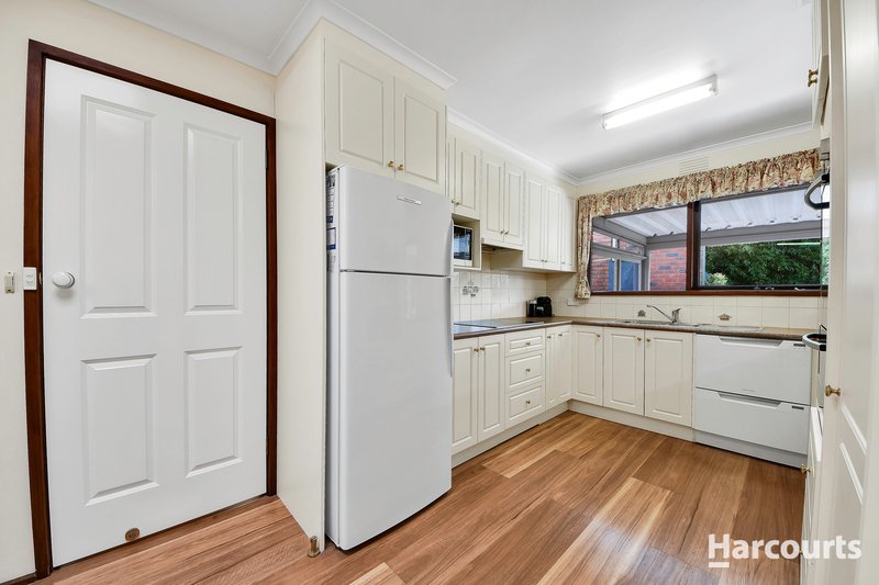 Photo - 10 Nevis Court, Vermont South VIC 3133 - Image 8