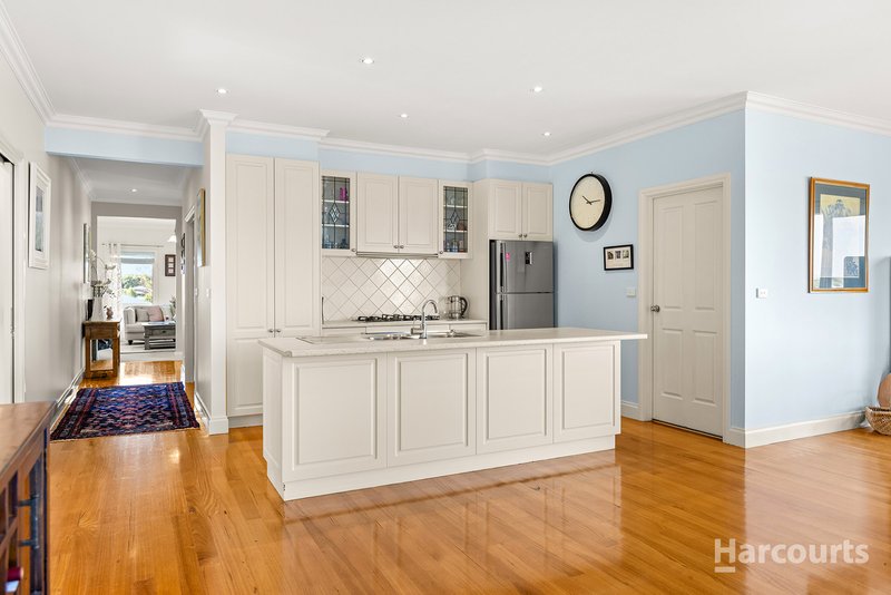 Photo - 10 Nicolas Court, Warragul VIC 3820 - Image 3