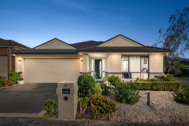 Photo - 10 Nighthawk Boulevard, South Morang VIC 3752 - Image 1