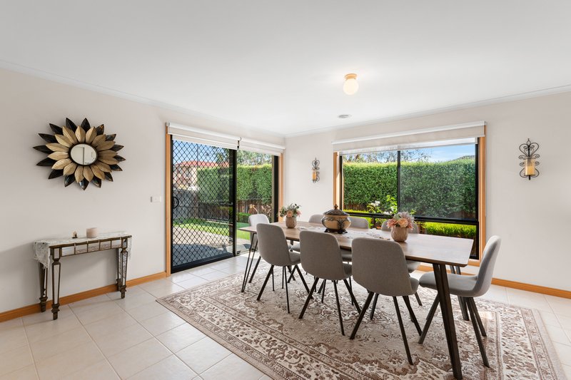 Photo - 10 Nighthawk Boulevard, South Morang VIC 3752 - Image 6