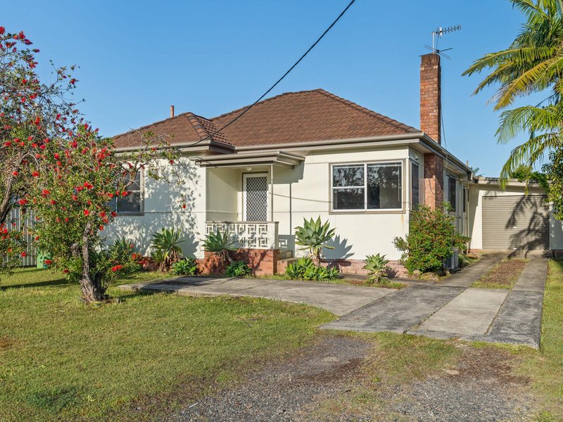 Photo - 10 Nimbin Street, The Entrance NSW 2261 - Image 1