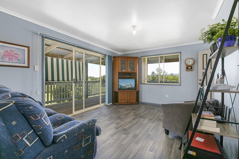 Photo - 10 Noakes Road, Traveston QLD 4570 - Image 4