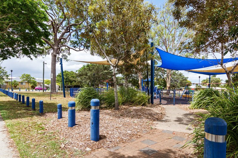 Photo - 10 Noellan Drive, Deception Bay QLD 4508 - Image 3