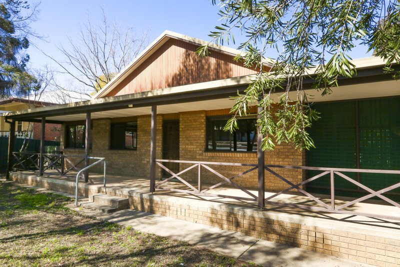 10 Noorebar Avenue, Griffith NSW 2680